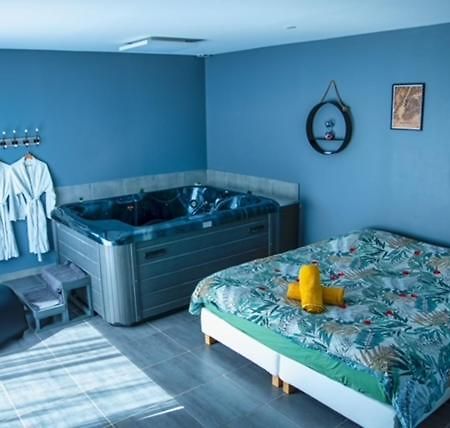 Love Room - La Parenthese Saint-Bauzille-de-la-Sylve Eksteriør bilde